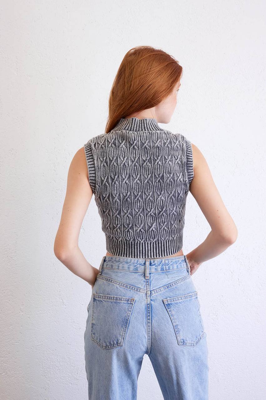 FADED EFFECT KNIT TOP - GREY